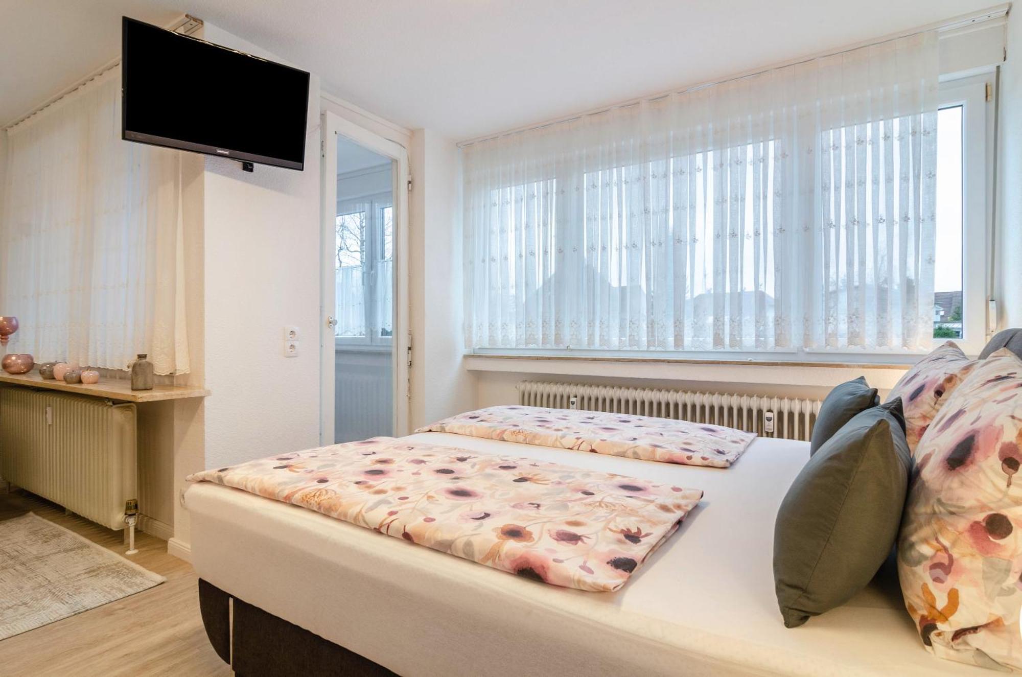 Ferienwohnung Am Weiher Meersburg Luaran gambar